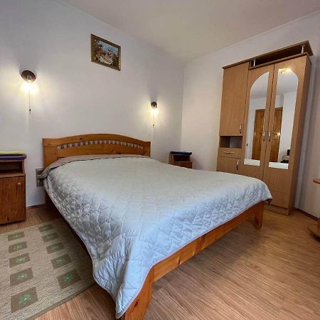 Oskolok Dovbusha Mini-Hotel Yaremche Exterior foto