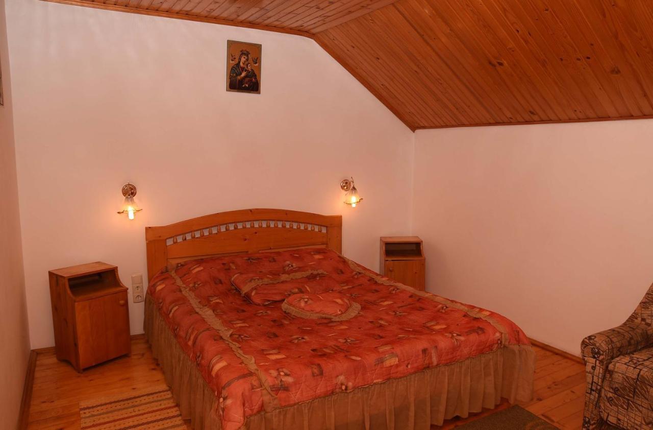 Oskolok Dovbusha Mini-Hotel Yaremche Exterior foto