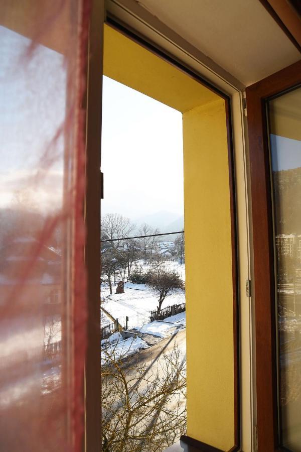 Oskolok Dovbusha Mini-Hotel Yaremche Exterior foto