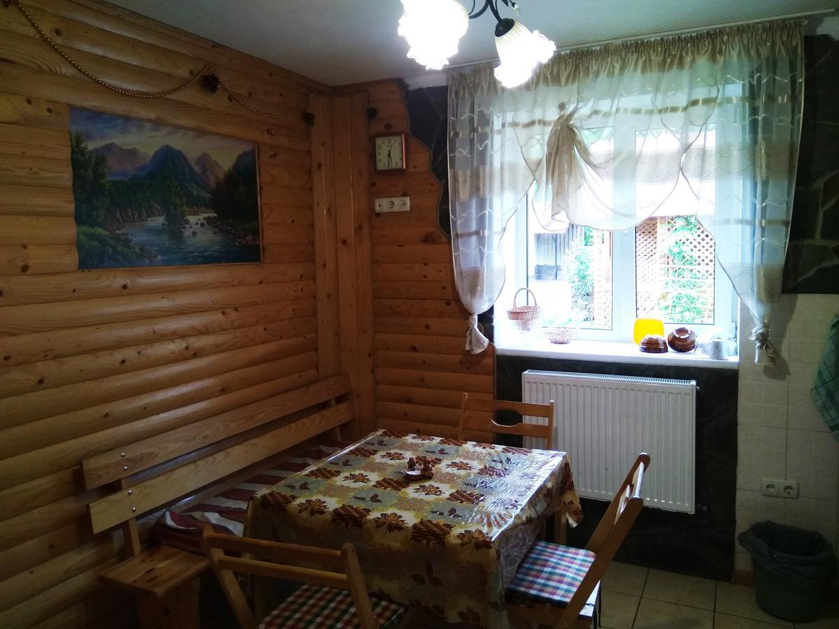 Oskolok Dovbusha Mini-Hotel Yaremche Exterior foto
