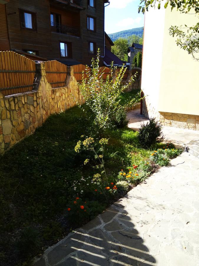 Oskolok Dovbusha Mini-Hotel Yaremche Exterior foto